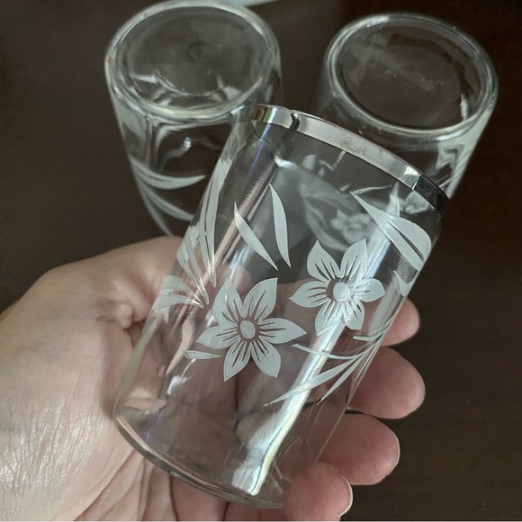 Vintage Drinkware - Picture 2 of 4